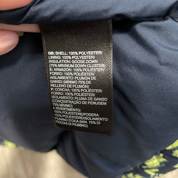 Womens small The North Face vest, tried in only . - Picture 5 of 5